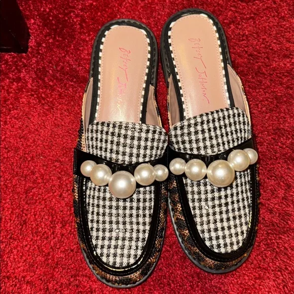 BETSEY JOHNSON ~ NORAH MULES - Picture 5 of 10